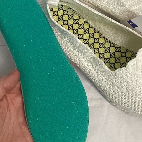 💚Women's Walking Shoes - Mesh Slip on Sneaker Knit Round Toe Casual Memory Foam - Picture 6 of 10